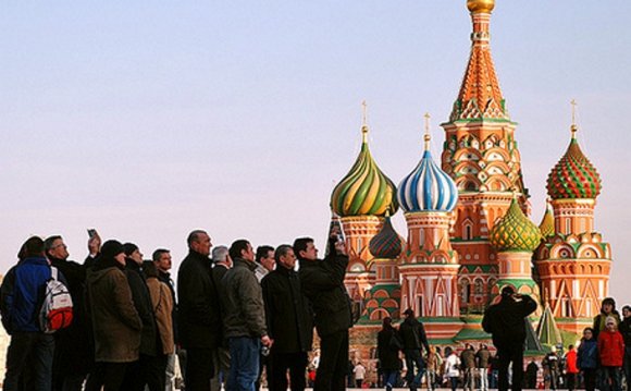 туристов в России летом