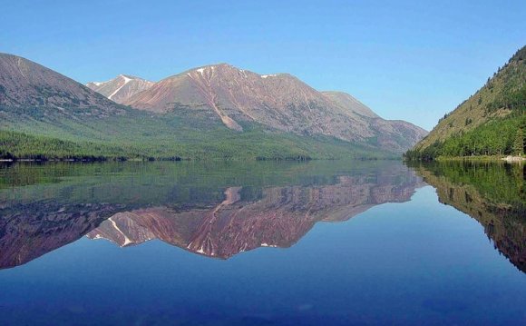 Байкал — самое глубокое озеро