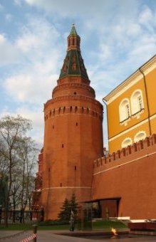 Арсенальная башня Московского Кремля Арсенальная башня Московского Кремля