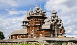 Кижи на Онежском озере, Карелия, Россия